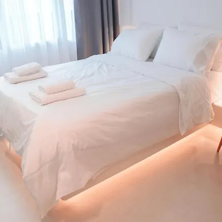 The Lot Luxury * Thessaloníki