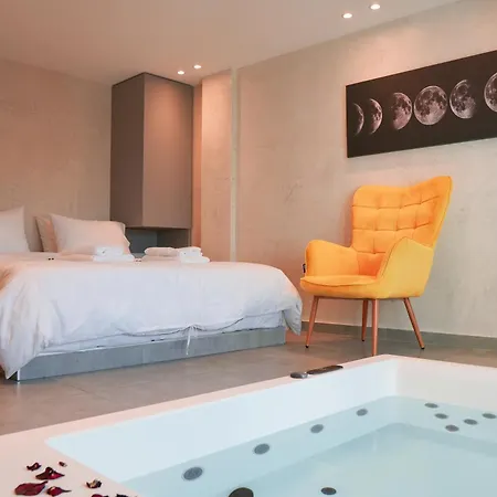 The Lot Luxury Thessalonique